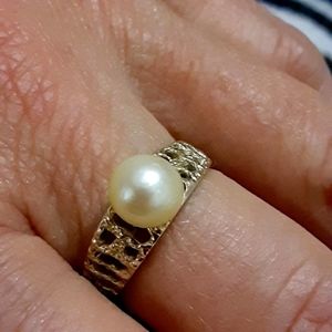 14k gold/pearl Vintage ring